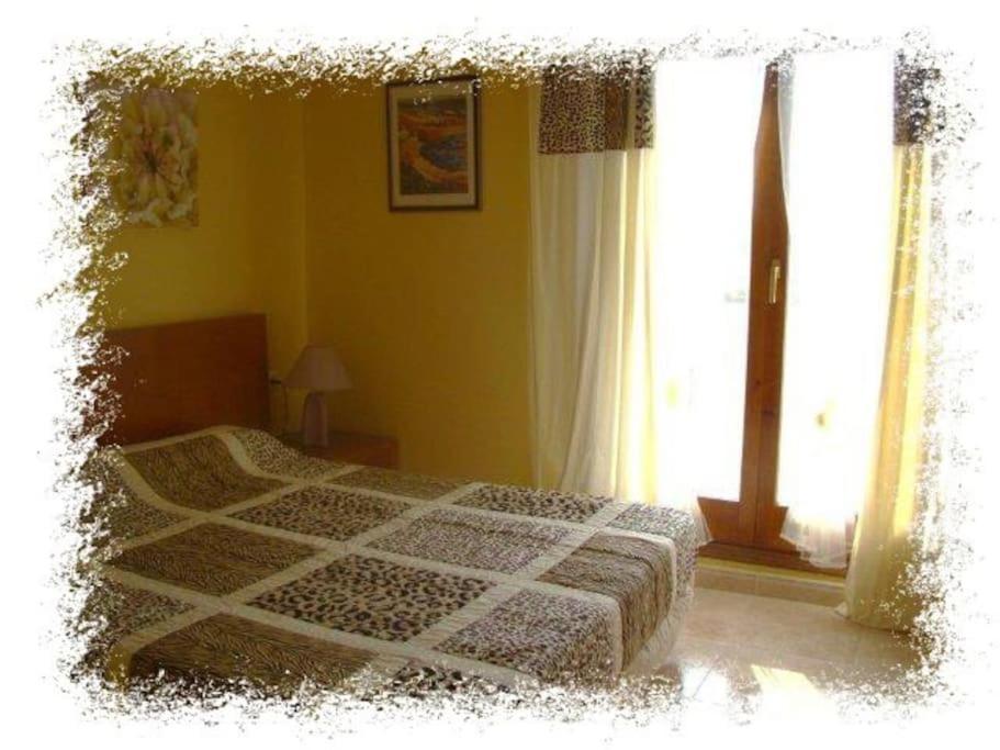 Holiday home Climatisee Bord De Avec Piscine Privee