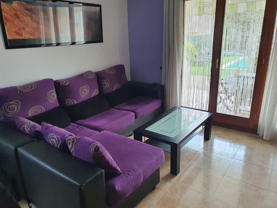 Holiday home Climatisee Bord De Avec Piscine Privee